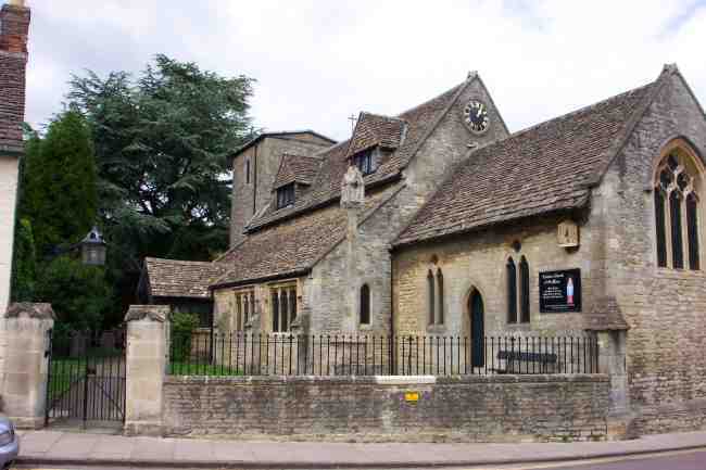 Entrance to St Mary's Church from the High Street